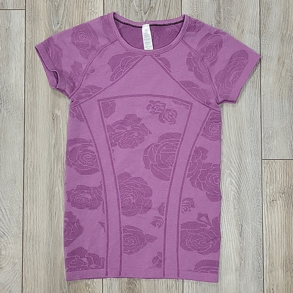 Ivivva by Lululemon Size Large Pink Rose Print Swiftly Tee